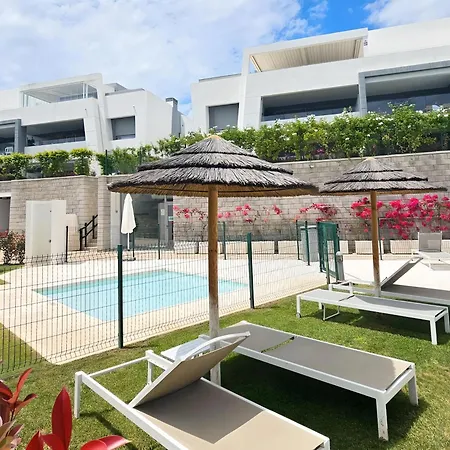 Apartment Vanian Village Dream Getaway By Lica Homes *