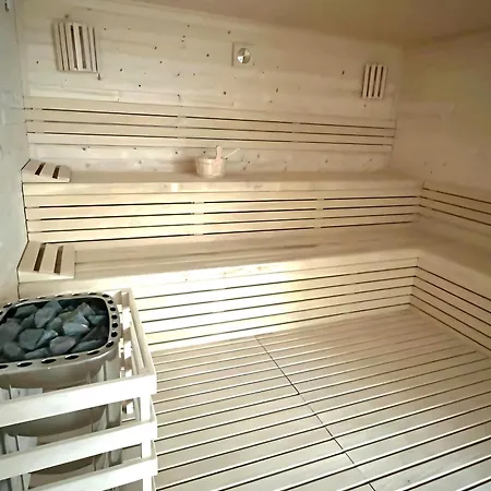 Apartment Vanian Village Dream Getaway By Lica Homes